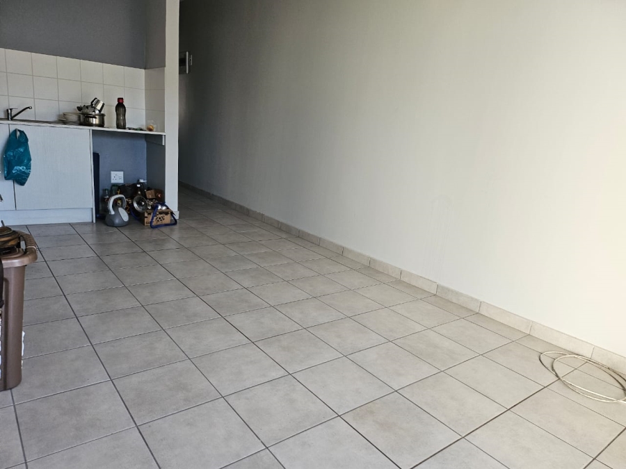 To Let 1 Bedroom Property for Rent in Parklands East Western Cape